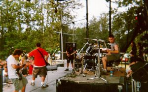 6aout01-deathfest-07-disconcert.jpg